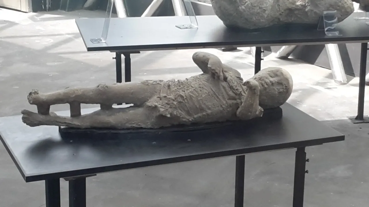 Pompeii & Vesuvius-5