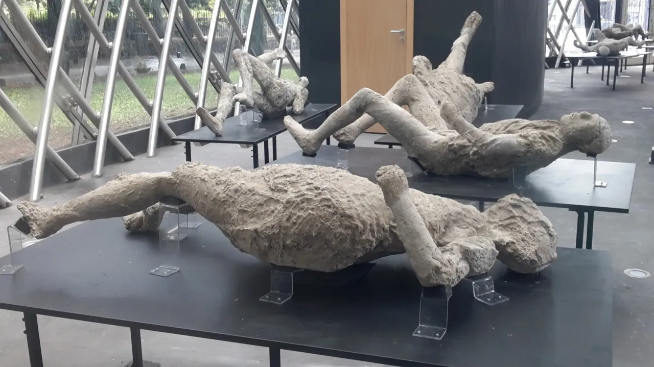 Pompeii & Vesuvius-4