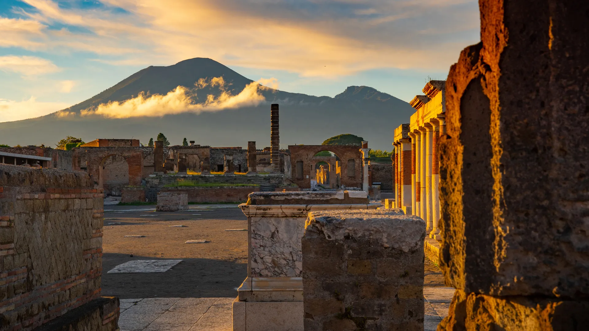 Pompeii & Vesuvius